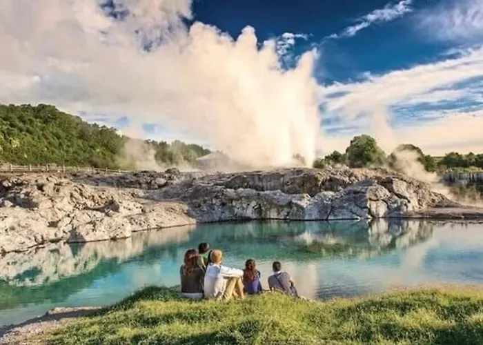 Villa Skyline Mountain View Up To 16 People Rotorua